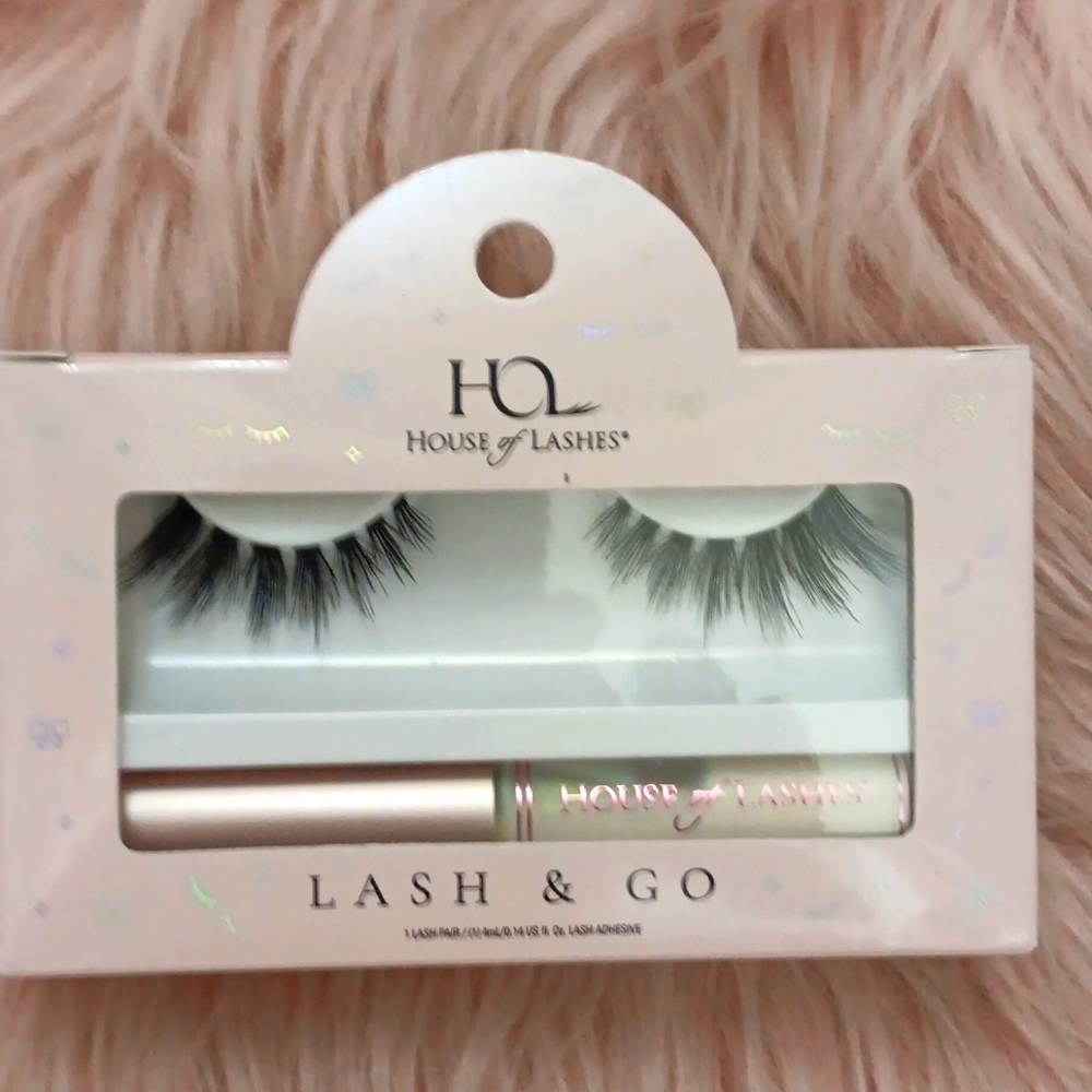 Brand New HOUSE OF LASHES LASH & GO SET *NOTE*